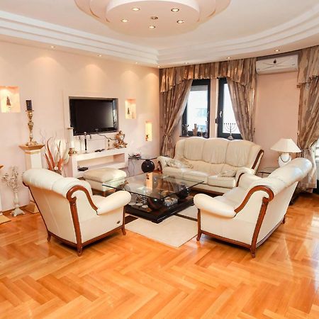 Ugodan I Luksuzan Apartman Banja Luka Buitenkant foto