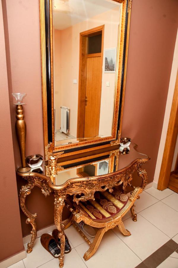 Ugodan I Luksuzan Apartman Banja Luka Buitenkant foto
