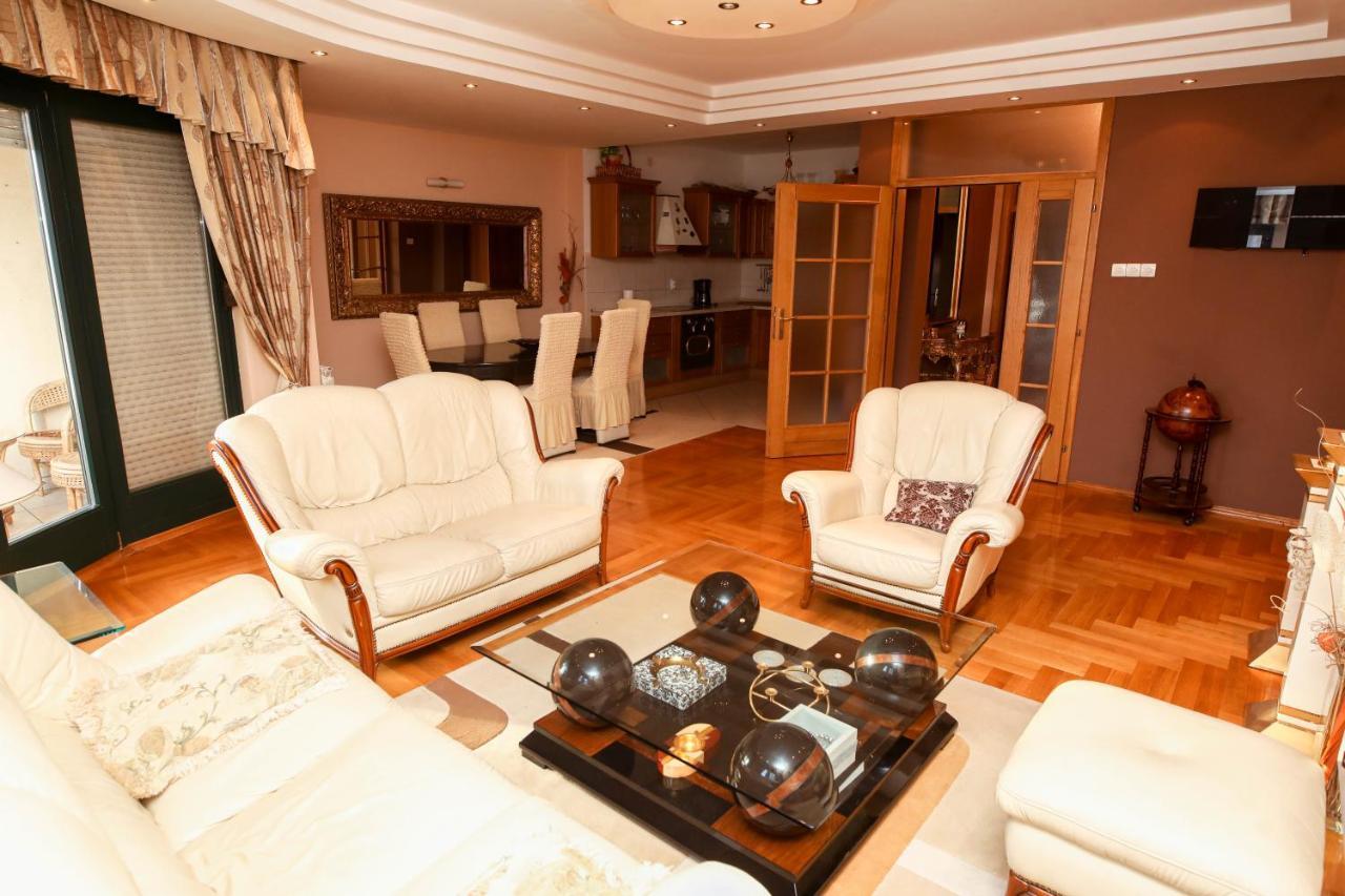 Ugodan I Luksuzan Apartman Banja Luka Buitenkant foto