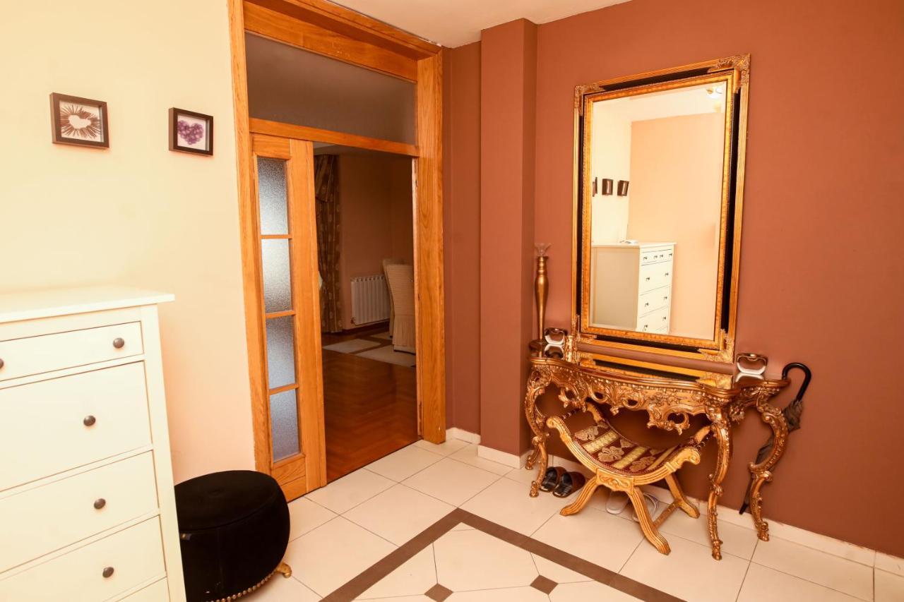 Ugodan I Luksuzan Apartman Banja Luka Buitenkant foto