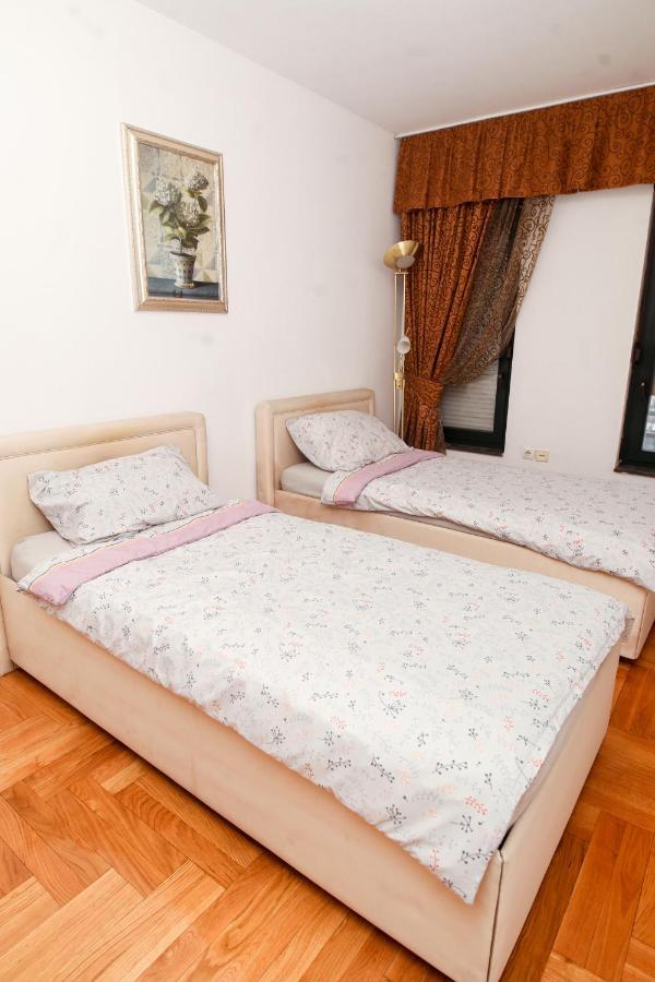 Ugodan I Luksuzan Apartman Banja Luka Buitenkant foto