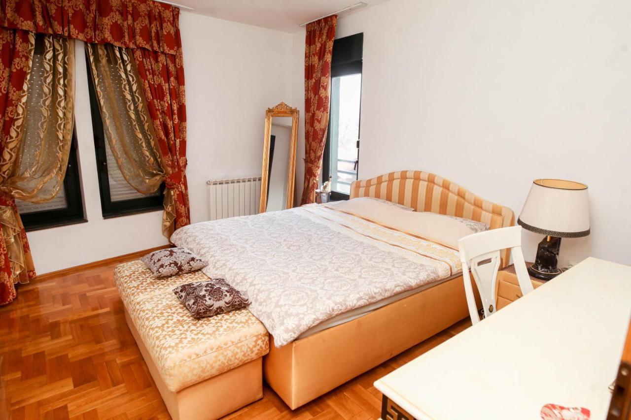 Ugodan I Luksuzan Apartman Banja Luka Buitenkant foto